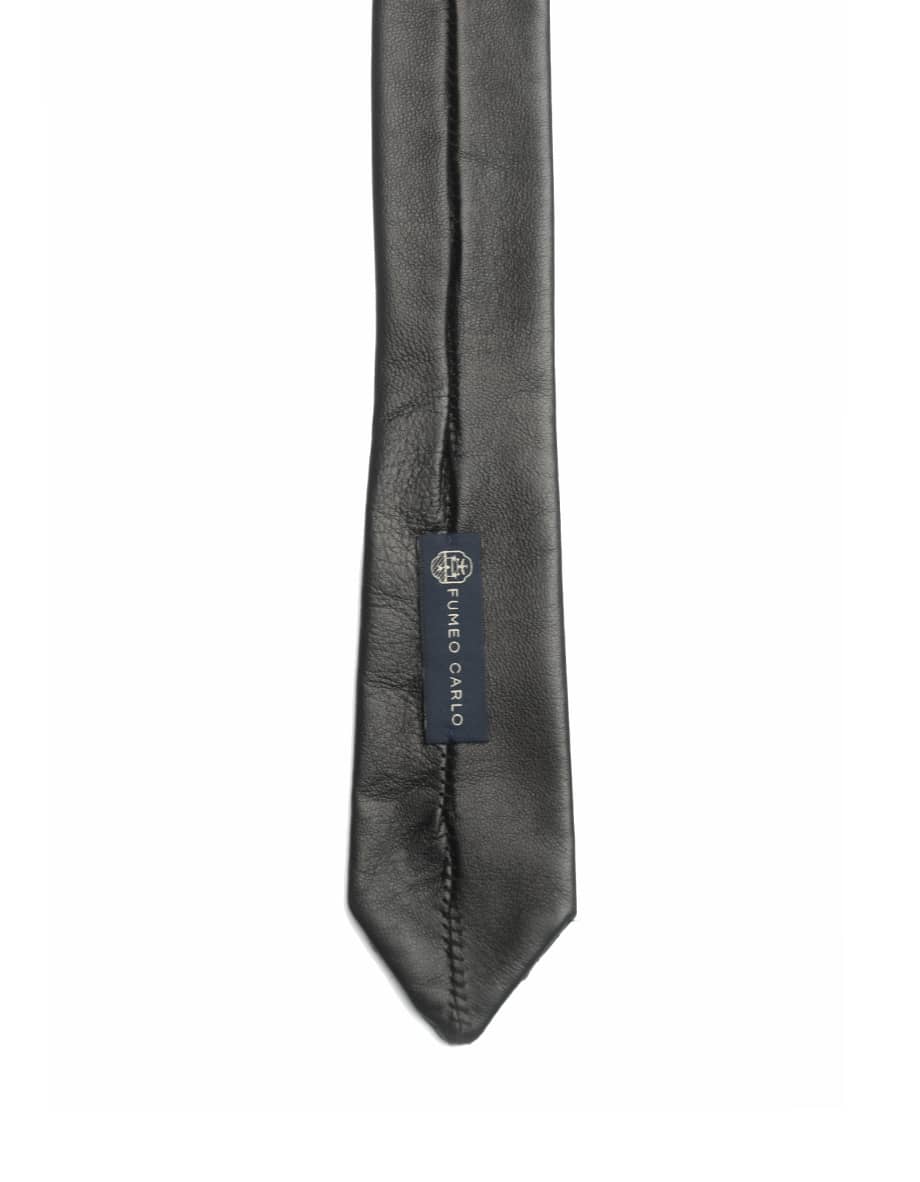 cravatta nera pelle 2